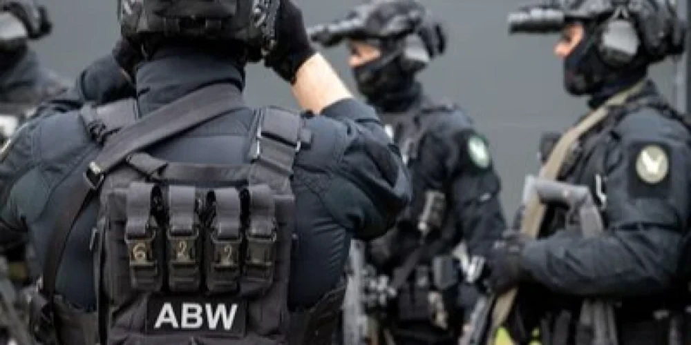 Ілюстративне фото затримання підозрюваного, надане Агентством внутрішньої безпеки Польщі