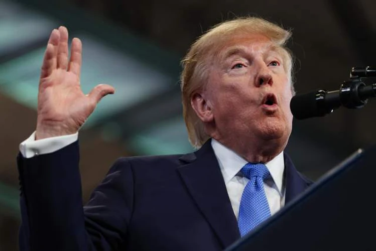Дональд Трамп під час виступу в Центрі підготовки та розвідки імені Девіда Мака