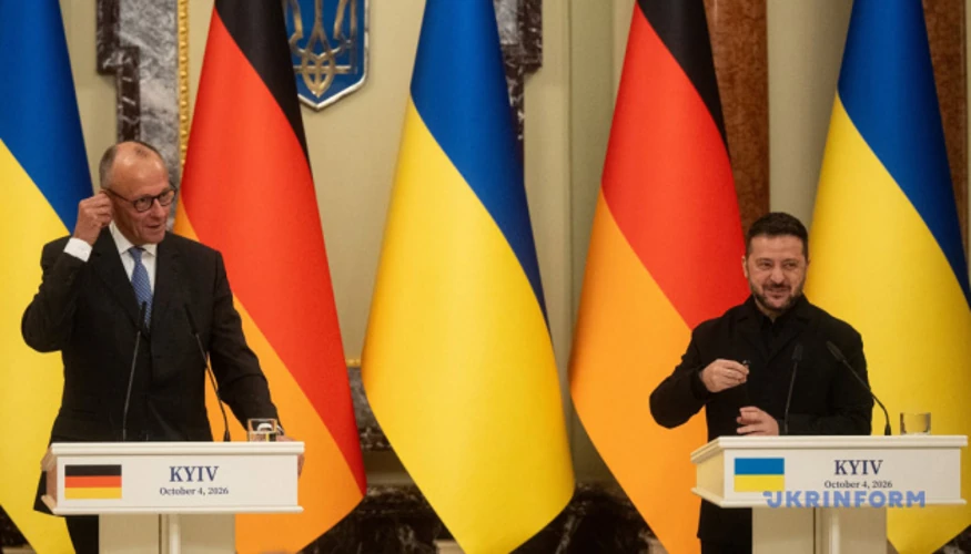 Володимир Зеленський і Фрідріх Мерц під час спільного брифінгу у Києві 4 жовтня 2026 року